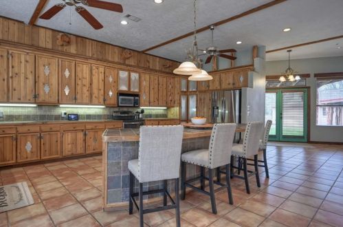 3064 Spg Br Rd, Montgomery TX 77316-2503 exterior