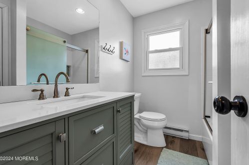 125 Throssell Rd, Lavallette NJ 08735-3230 exterior