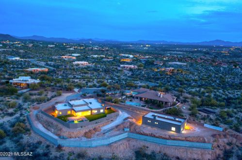 4200 Avenida Los Reyes, Tucson, AZ 85730-5061