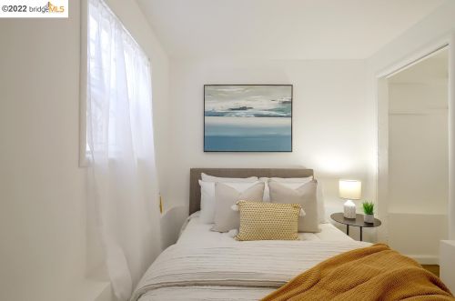 2238 Russell St, Berkeley CA 94705-2333 exterior