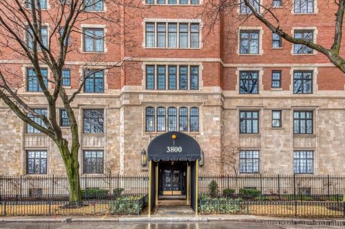 3800 Lake Shore Dr, Chicago, IL 60613-3301