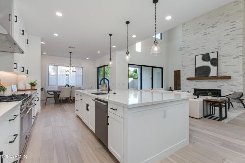 4007 34th St, Phoenix AZ  85040-1820 exterior