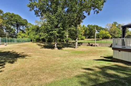 10101 Courtwick Dr, Saint Louis MO 63128-1613 exterior