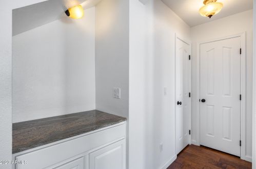 1944 Behrend Dr, Phoenix AZ 85027-3834 exterior