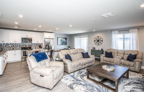 4920 23rd Ave, Phoenix AZ  85041-2706 exterior