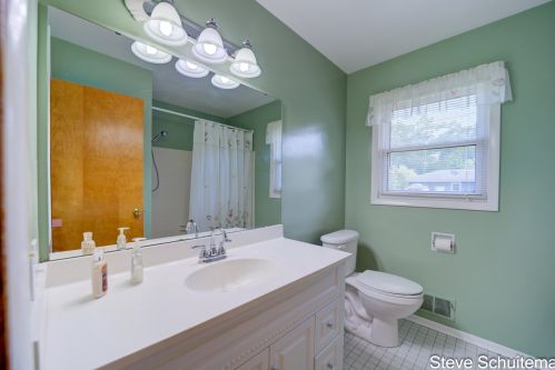 1569 Marlboro Rd, Meskegon MI exterior