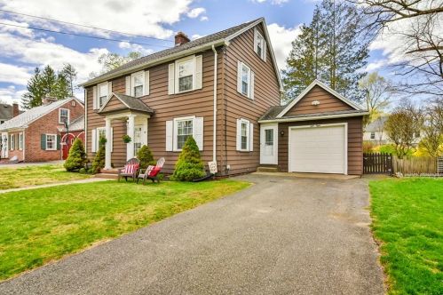 58 Bangor St, Springfield, MA 01118-2017