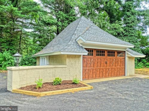 304 Rose Vly Rd, Media PA exterior