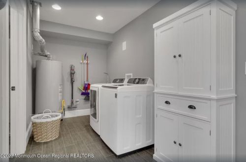 8 Church St, Locust NJ  07760-2104 exterior