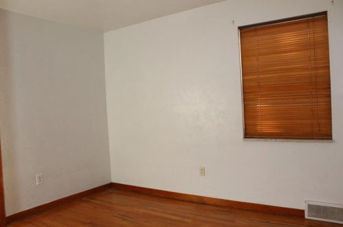 2023 Palm Ave, Pittsburgh PA 15235-1550 exterior