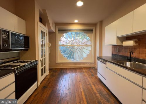 1738 Addison St, Philadelphia PA 19143-1307 exterior