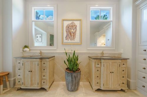 4515 Conway Dr, Atlanta GA 30327-3535 exterior