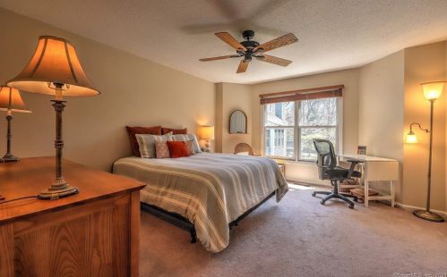 75 Audubon Close, Milford CT 06461-2459 exterior