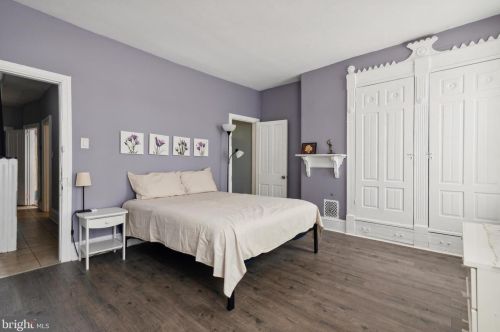 330 41 St, Philadelphia PA 19104-4012 exterior