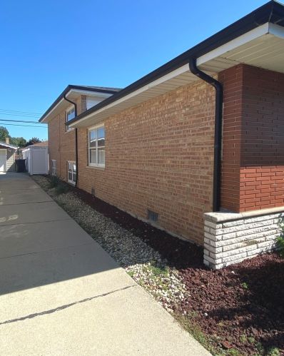 8355 Kedvale Ave, Chicago, IL 60652-3123