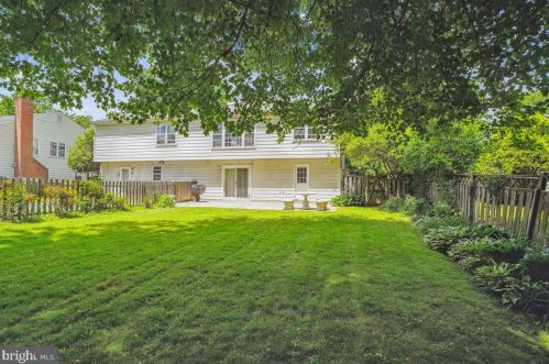 1420 Billman Ln, Silver Spring MD 20902-1421 exterior