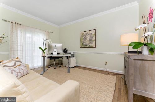 7726 Laurel Leaf Dr, Rockville MD 20854-1768 exterior