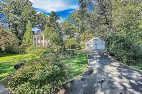 67 Creighton Ln, Briarcliff NY 10510-2408 exterior