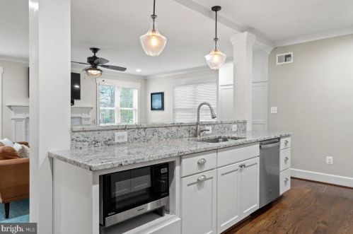 15 Chapman St, Alexandria VA 22301-2202 exterior