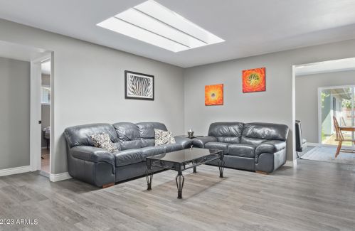 3407 44th Pl, Phoenix AZ  85018-6025 exterior