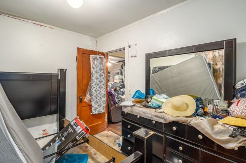 6441 Claremont Ave, Chicago IL 60645-5448 exterior