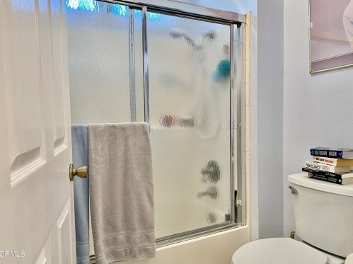 2023 Blackberry Cir, Oxnard CA 93036-9066 exterior