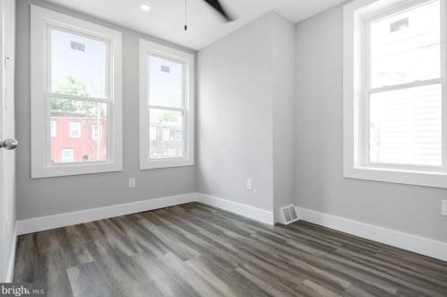 2418 4th St, Philadelphia PA  19148-3905 exterior