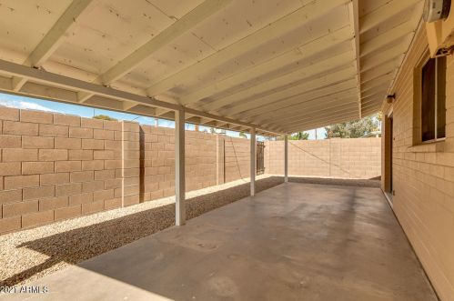 6702 42nd Ave, Phoenix AZ 85029-3068 exterior