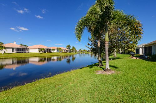 1027 Tuscany Dr, Fort Pierce FL  34986-2188 exterior