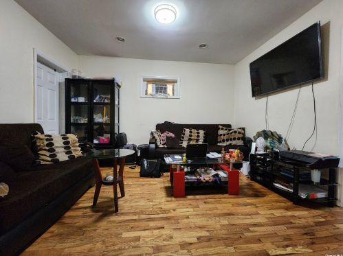 308 Franklin Ave, Mount Vernon NY 10553-1451 exterior