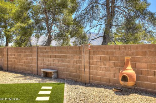 5020 River Fringe Dr, Tucson AZ  85704-1436 exterior