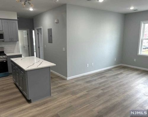 909 28th St, Paterson NJ  07513-1328 exterior