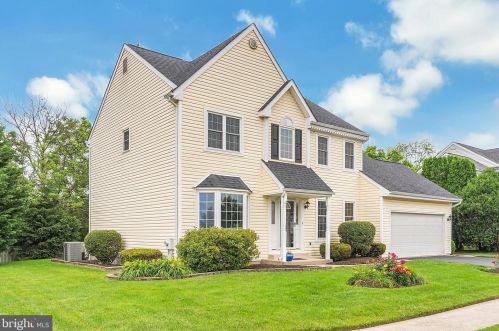 220 Bayberry Dr, Limerick, PA 19468-1251