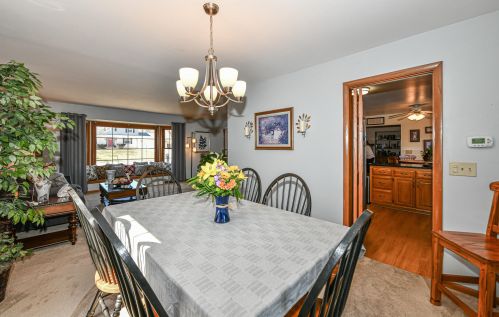 2840 117, Milwaukee WI 53222-4104 exterior