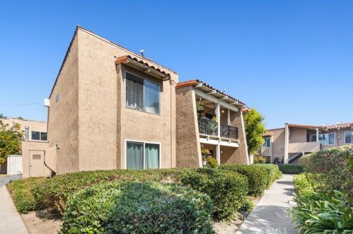 13722 Red Hill Ave, Tustin CA  92780-4722 exterior