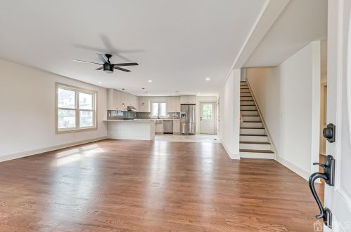 110 Bond St, Iselin NJ  08830-2424 exterior