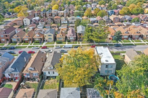 7235 Washtenaw Ave, Chicago IL  60645-1435 exterior