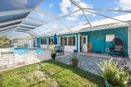 1881 Leafy Rd, Fort Pierce, FL 34953-1396