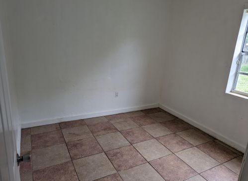 2103 Golfview Ct, Fort Pierce FL 34950-5438 exterior