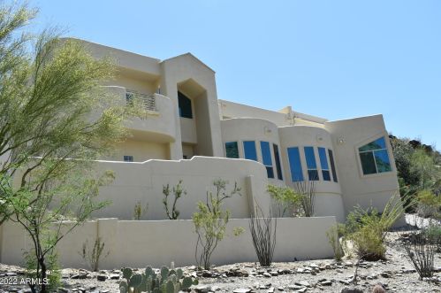 1825 Cinnabar Ave, Phoenix AZ  85020-1916 exterior