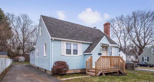 92 Hatch St, New Britain, CT 06053-2535