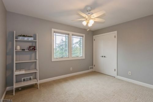 1401 Outlook Dr, Mountainside NJ 07092-1412 exterior