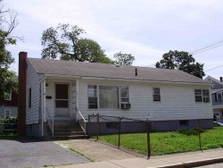 80 Pearl St, Newton, MA 02458-1516