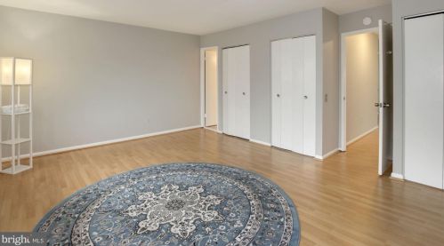 316 New Mark Esplanade, Rockville MD 20850-2750 exterior