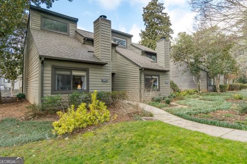 302 Cedar Chase Cir, Atlanta GA  30324-4285 exterior