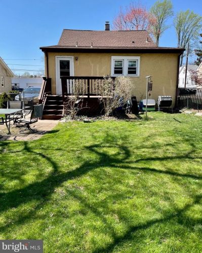 24 Edwin Ave, Trenton NJ 08610-4419 exterior