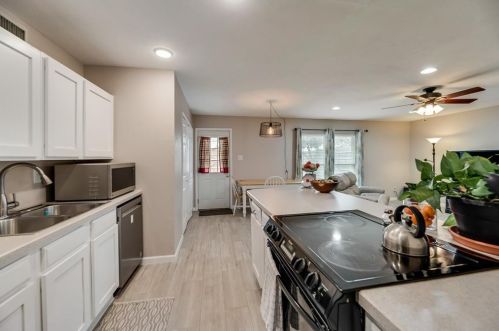 5212 Slay Dr, Frisco TX 75056-1803 exterior