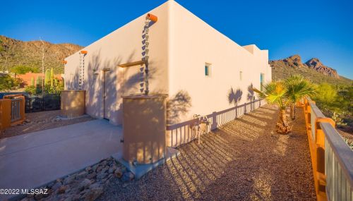 2240 Lone Star Pl, Tucson AZ  85713-6732 exterior