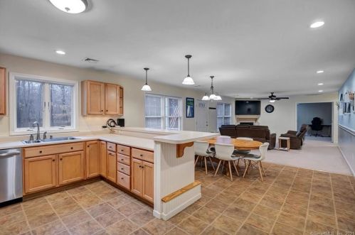 239 Mack Rd, Exeter CT 06249-1720 exterior