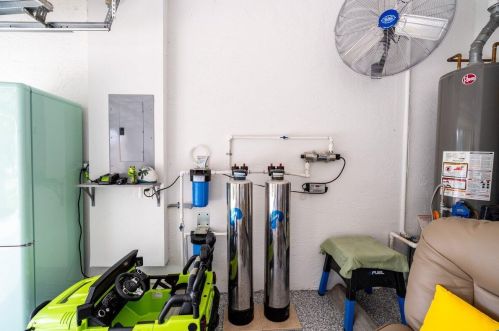 236 Coconut Key Way, Fort Pierce FL 34986-1911 exterior